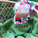 Modell: Erdbeere. Schmuuusi nach Wunsch von Immertreu, Erstlingspüppchen, Meine erste Puppe. Wunschbestellung, auch mit Namen.