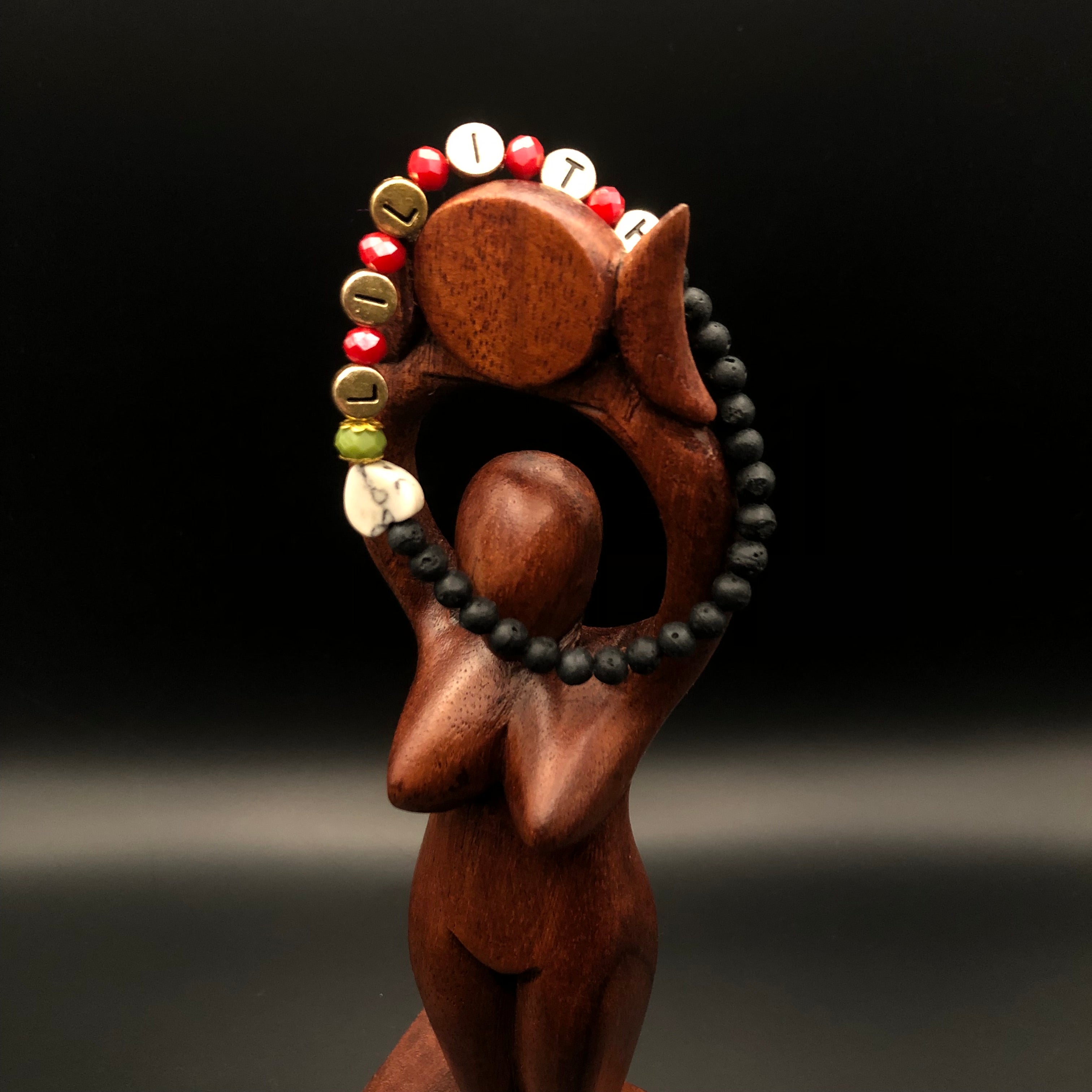 Armband „Lilith“ mit Lavastein