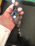 Talisman „Protection“ | Schwarze Boho bead mit Feder & Spiegel |